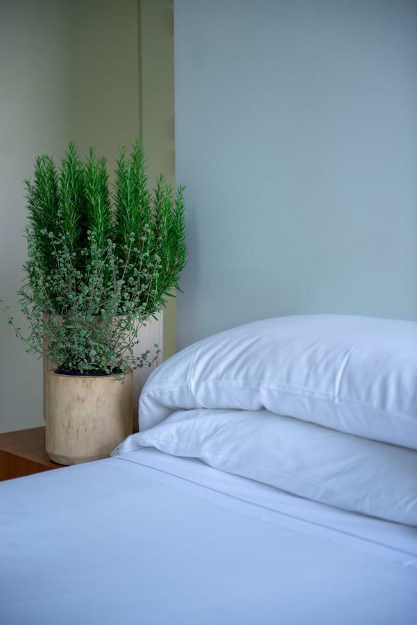C-Rooms Cremella Exterior photo